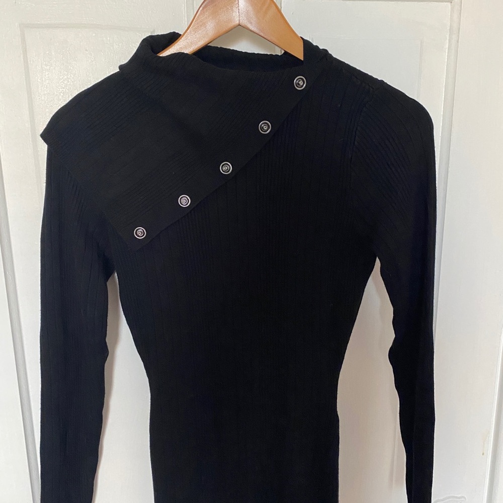 RIBBED BLACK GUESS DRESS WITH SILVER RING DETAIL - Picture 7 of 8